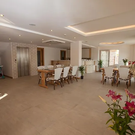 Aysima Otel 5*